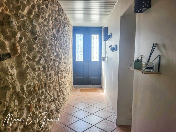 Maison
         6 pièces
        - 158 m² 235 000 € *