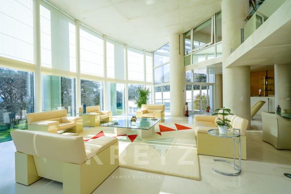 Prestigieuse Demeure Contemporaine de 872 m² sur un Domaine Boisé de Plus d’1 Hectare