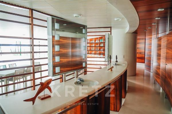 Prestigieuse Demeure Contemporaine de 872 m² sur un Domaine Boisé de Plus d’1 Hectare