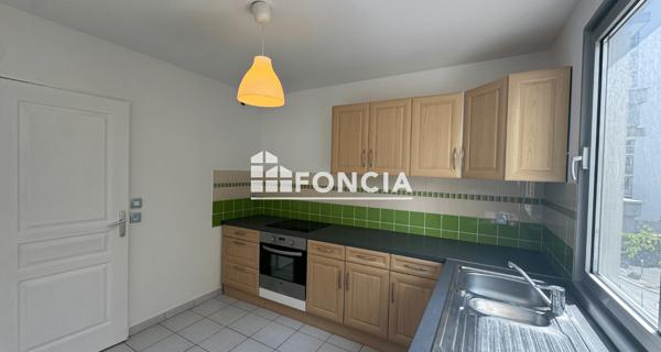 Location Appartement 2 pièces 50.75 m² - La Madeleine 59110