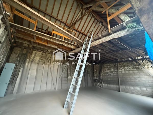 Bien rare de 115 m2 2 chambres avec un grand jardin et des dépendances