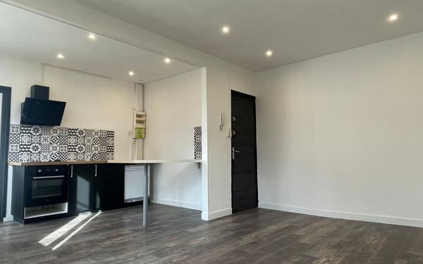 Appartement à louer    1 pièce •  Denain