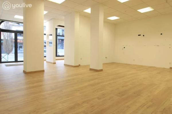 LOCAL COMMERCIAL de 148 m² BLV BASLY