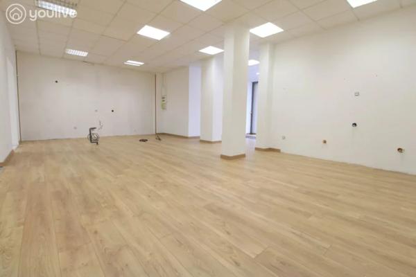 LOCAL COMMERCIAL de 148 m² BLV BASLY