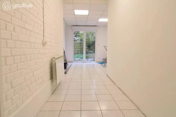 LOCAL COMMERCIAL de 148 m² BLV BASLY