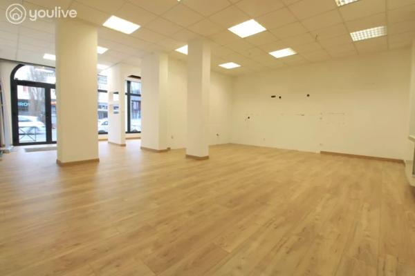 LOCAL COMMERCIAL de 148 m² BLV BASLY