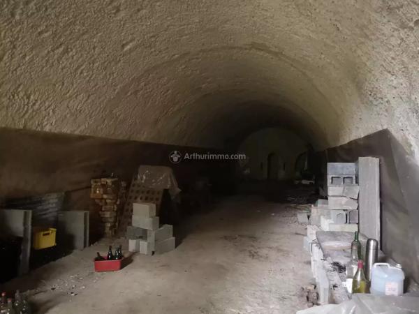 Vente Parking 143 m2 à Chahaignes