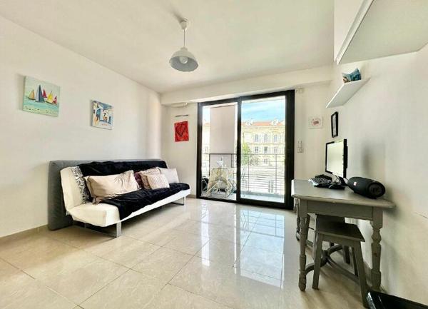Appartement à louer    1 pièce • 21,41 m2 Nice