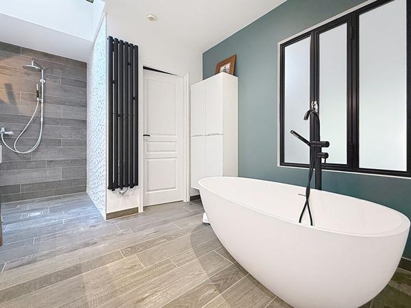 VALENCE - Magnifique Duplex 3 chambres -142 m² - en Centre-Ville - Avenue Victor Hugo