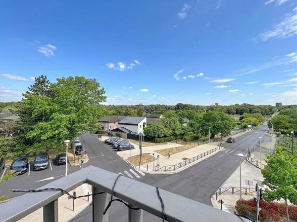 Appartement
         3 pièces
        - 61 m² Exclusivité 275 000 € *