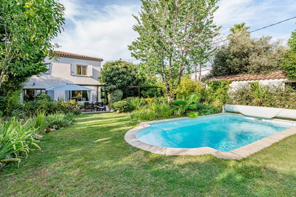 Aubagne (13400) VILLA - 160M2 - PISCINE - PARCELLE DETACHABLE CONSTRUCTIBLE