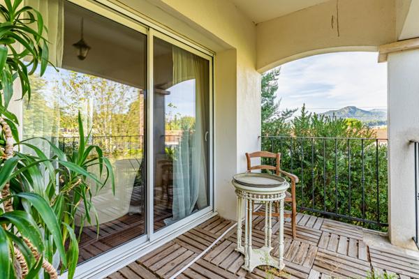 Aubagne (13400) VILLA - 160M2 - PISCINE - PARCELLE DETACHABLE CONSTRUCTIBLE