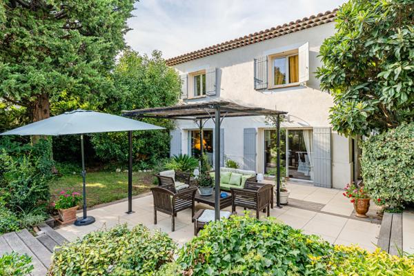 Aubagne (13400) VILLA - 160M2 - PISCINE - PARCELLE DETACHABLE CONSTRUCTIBLE