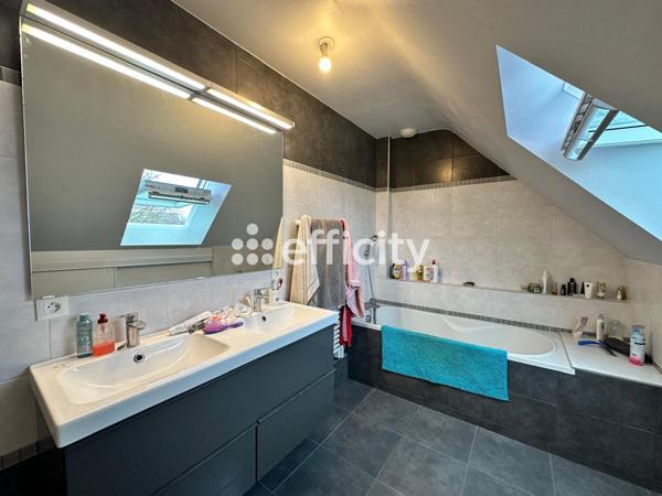 Maison 8 pièces - 135 m²