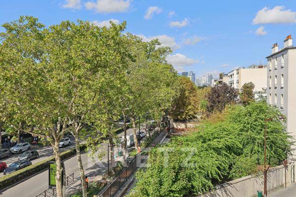 Exclusivité Levallois-Neuilly- 109m2-3 Chambres -Vue totalement dégagée.