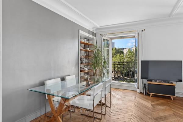 Exclusivité Levallois-Neuilly- 109m2-3 Chambres -Vue totalement dégagée.