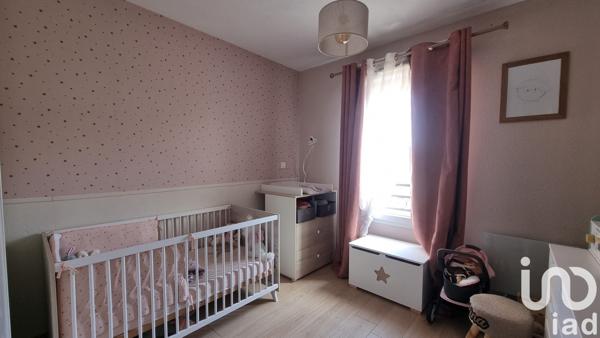 Appartement 3 pièces de 56 m² à Châteaurenard (13160)