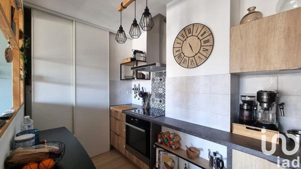 Appartement 3 pièces de 56 m² à Châteaurenard (13160)