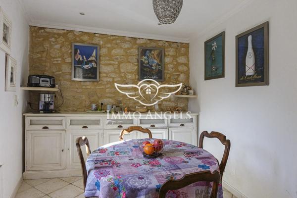 Mas en pierres avec gîte et dépendances, proche de Gordes