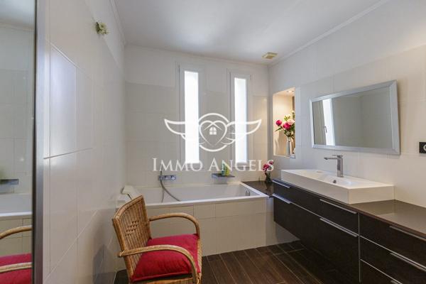 Mas en pierres avec gîte et dépendances, proche de Gordes