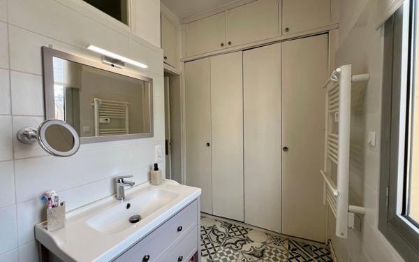 Appartement à vendre    3 pièces • 66,37 m2 Béziers