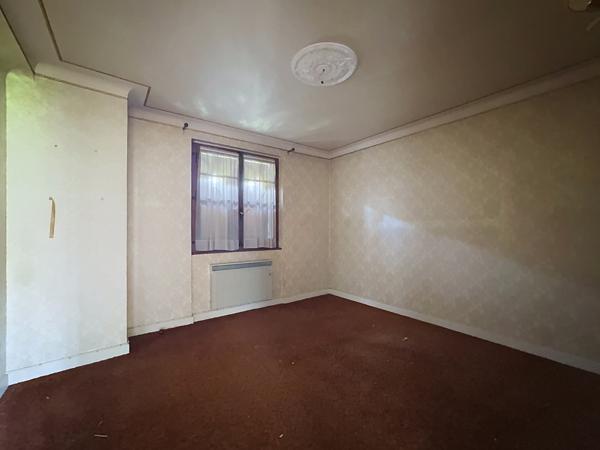 Maison
         5 pièces
        - 112 m² 225 000 € *
