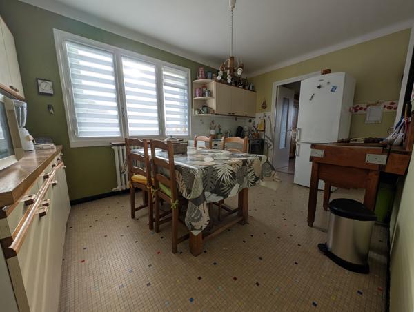Maison
         8 pièces
        - 133 m² 229 000 € *