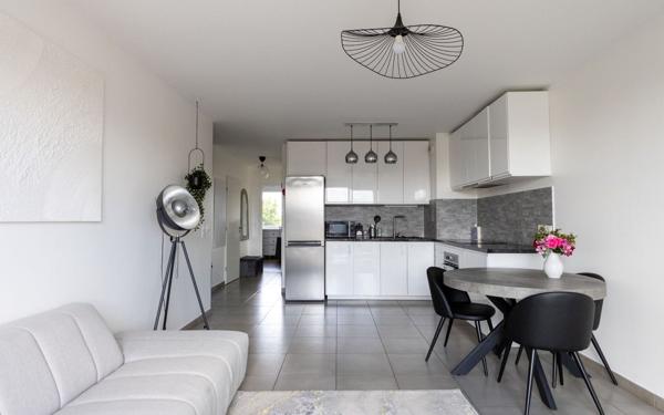 Appartement à vendre    3 pièces •  Chennevières-sur-Marne