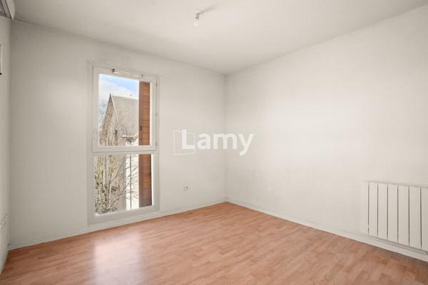 Appartement studio + parking en sous-sol
