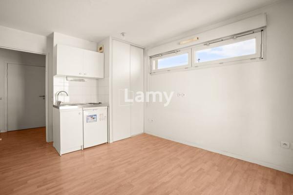 Appartement studio + parking en sous-sol