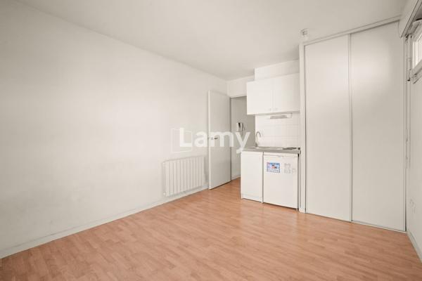 Appartement studio + parking en sous-sol