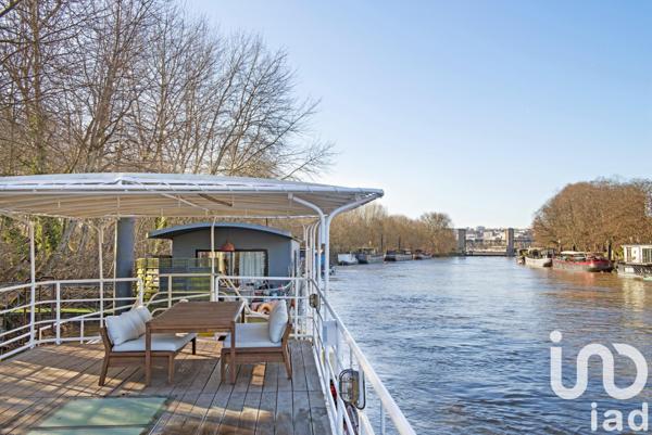 Péniche 6 pièces de 180 m² à Paris (75016)