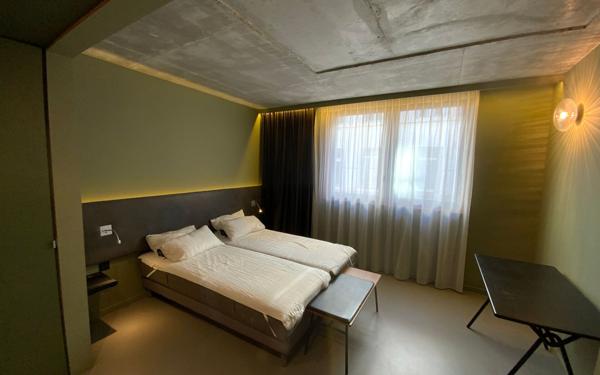 Immeuble à vendre    7 pièces • 333,08 m2 Lyon 4