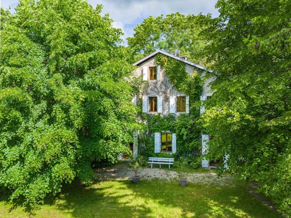 Maison de charme 5 chambres - Grand terrain - Investissement