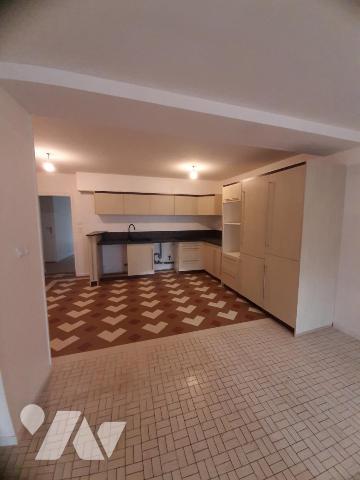 MAISON A VENDRE MEZERAY