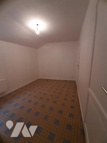 MAISON A VENDRE MEZERAY