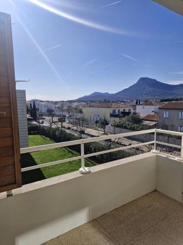 Appartement La Crau 2 pièce(s) 37 m2 RESIDENCE SENIOR LE PATIO D'OR