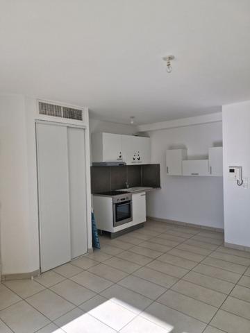 Appartement La Crau 2 pièce(s) 37 m2 RESIDENCE SENIOR LE PATIO D'OR