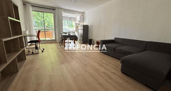 Location Studio meublé 33.7 m² - Gap 05000
