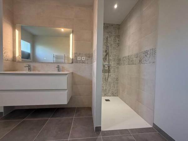 Maison à vendre proche d'Angoulême (16) PLAIN-PIED 3 chambres /garage/ jardin