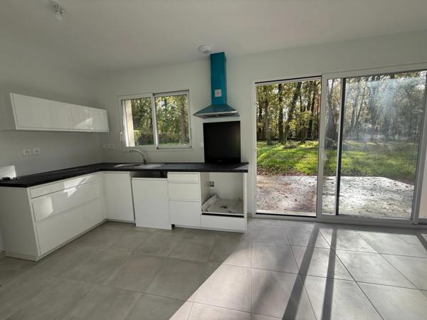 Maison à vendre proche d'Angoulême (16) PLAIN-PIED 3 chambres /garage/ jardin