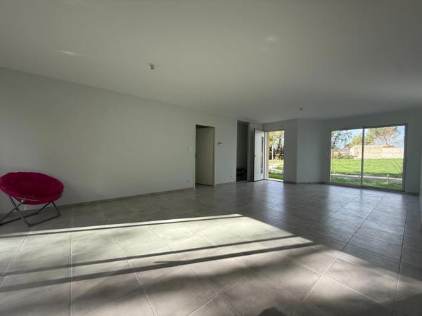 Maison à vendre proche d'Angoulême (16) PLAIN-PIED 3 chambres /garage/ jardin