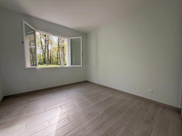 Maison à vendre proche d'Angoulême (16) PLAIN-PIED 3 chambres /garage/ jardin