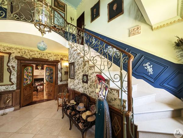 Situation dominante, Propriété avec maison d'amis