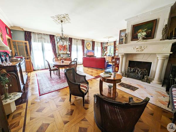 Situation dominante, Propriété avec maison d'amis