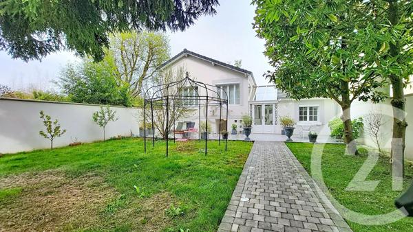 Maison à vendre  6 pièces - 118,97 m 2   CHAMPS SUR MARNE  - 77