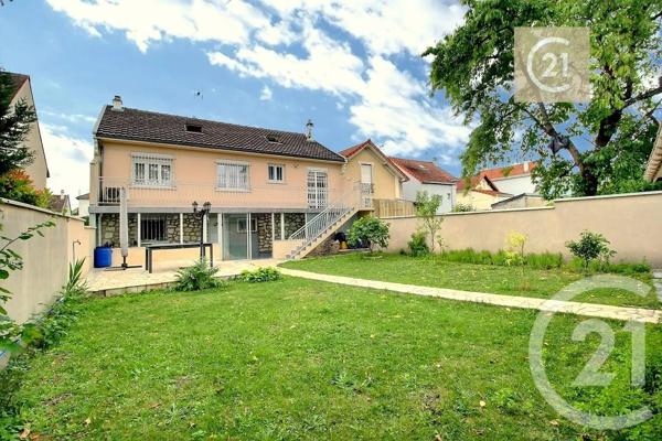 Maison à vendre  6 pièces - 118,97 m 2   CHAMPS SUR MARNE  - 77