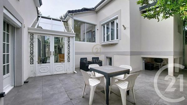 Maison à vendre  6 pièces - 118,97 m 2   CHAMPS SUR MARNE  - 77