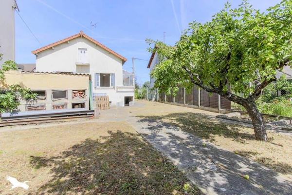 Maison 335 000 € Villepreux 3 p 90 m² DPE F