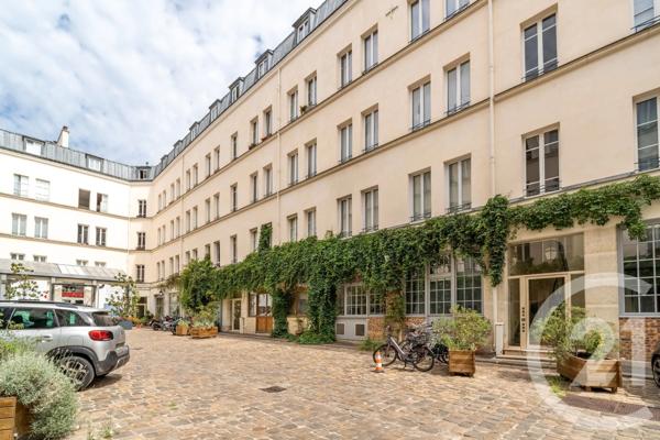 Appartement Atelier D'Artiste à vendre  2 pièces - 45,56 m 2   PARIS  - 75011